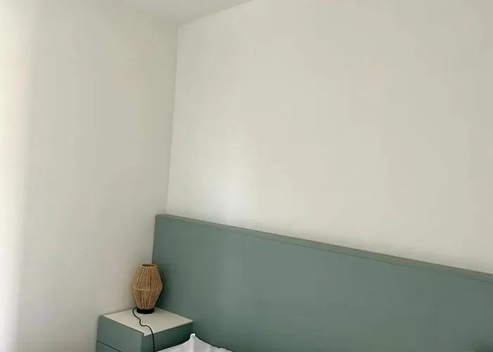 Holiday home Maison Charmante Vue -