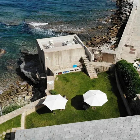 Maison Charmante Vue - Erbalunga Holiday home *